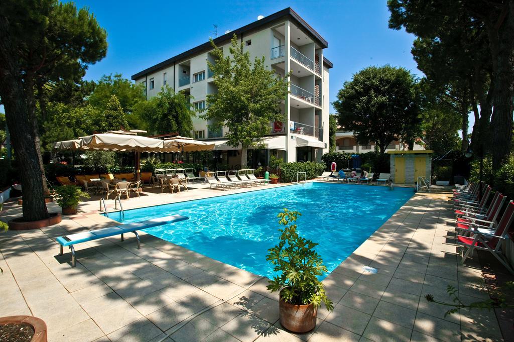 Park Zaira 3*